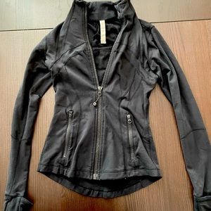 Black lulu lemon sweater size 2